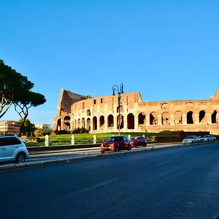 Roma Apartment Holiday Apartamento *