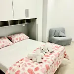 Roma Apartment Holiday